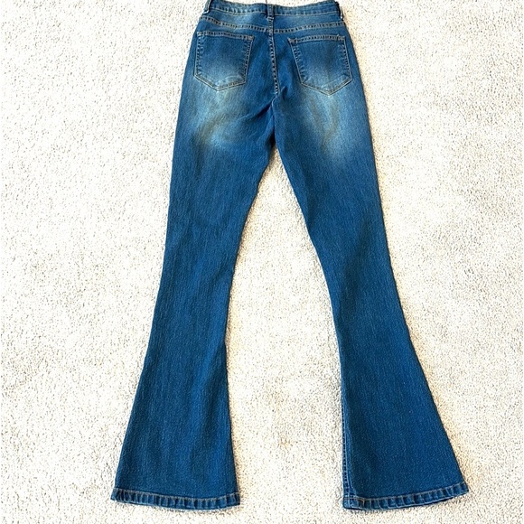 NWT Pretty Little Things Shape Vintage Skinny Flare Stretch jeans Size 8 Cotton - Picture 11 of 13